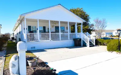 Montego Bay-Colonial Drive 13339