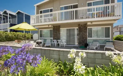 Value Duplex 1 House To The Sand: 3610/12 Seashore