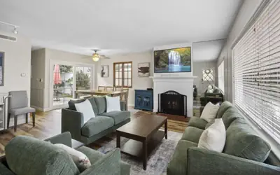 Exclusive Peninsula Point Retreat Steps to Sand