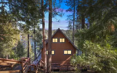 Golden Peak Cabin