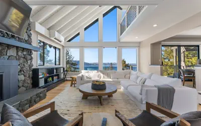 HCH0868 - The Grand Escape