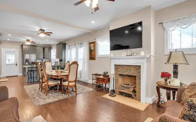 The Cozy Nest Near Wilder Park