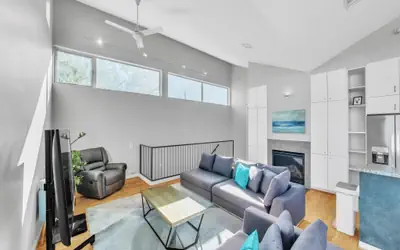 Stylish 3BR Modern Home in the Heart of Museum District
