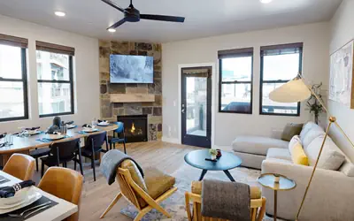 Flying Moose at Helling Circle 101