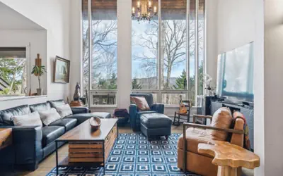 Serene Architect-Designed Vermont Chalet