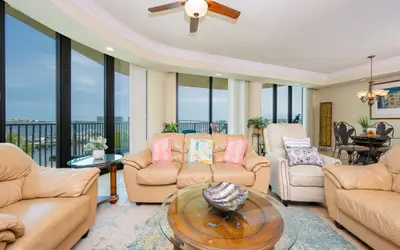 Phoenix on the Bay 1234