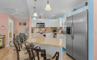 140 Barefoot Bungalow: 2BR/2BA/2 Bonus Room Home w/ Heated Pool!