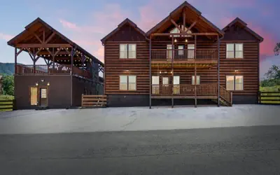 Splash Mountain Lodge