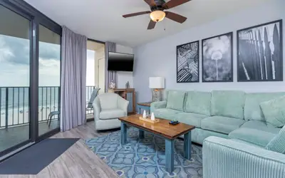 Phoenix East 3 Bed 2 Bath Sleeps 10