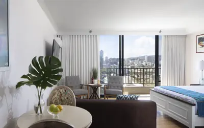 Aloha Royal Garden Studio