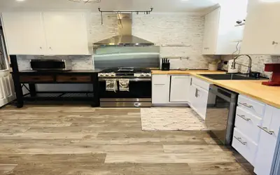 NVH0650 - Woodland Retreat