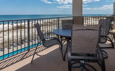 Phoenix X 3 Bed 2 Bath Sleeps 10