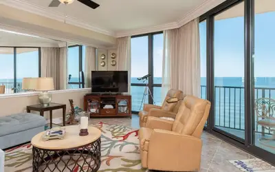 Phoenix IX - 2 Bed 2.5 Bath GF High Sleeps 8