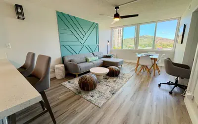 Chic Salt Lake 2-Bedroom @ FG