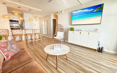 Modern Beachy Kuhio at Waikiki 2-Bedroom