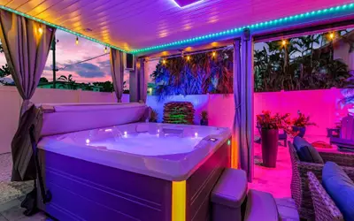 130 Tiki Tides: 2BR w/ Outdoor Tiki Bar!