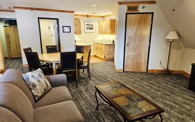 Schweitzer PM: Selkirk Premier King