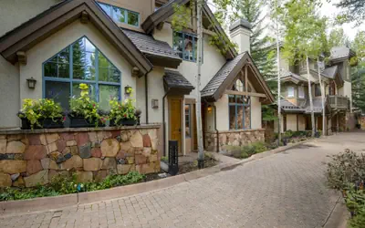 Freemont building F4