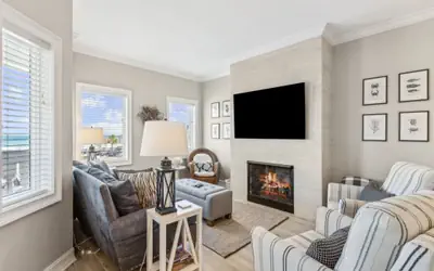 Luxury Private Beachfront Condo w/ Parking Garage & Stunning Views