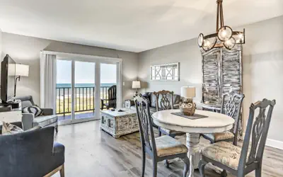 Freshly Renovated 2BR Dream Condo | Beachfront | Stunning Views
