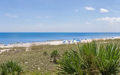 Vintage Ocean View Paradise - 1BR - Beachfront