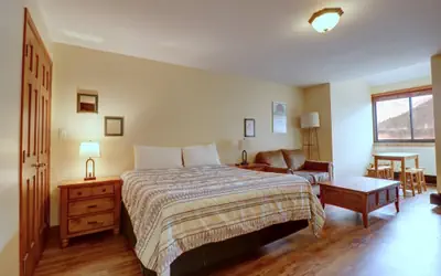 VS553 Village Square Hotel Room