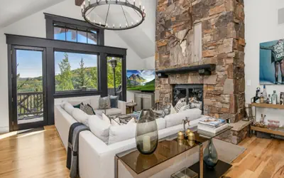 Firelight Lodge #302