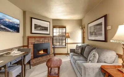 Copperbottom Inn 205