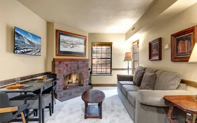 Copperbottom Inn 202