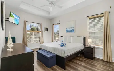 241 Miramar - Palm Island