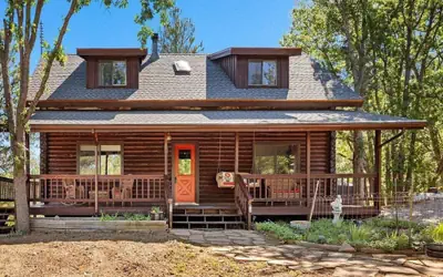 Minnie Mine Cabin Retreat