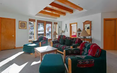 4208 - One Bedroom Standard Creekside Condominiums