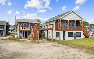 Spacious Beachfront Duplex - Dog Friendly - Downstairs | 124 S Fletcher