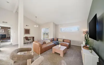 Albuquerque Escape Hot Tub and Atrium