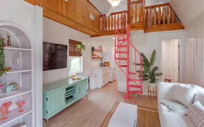 Hope House- Vacation Village 1 Bedroom with Loft