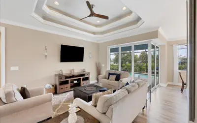 Englewood 5 Bedroom Pool Home 3 miles to Gulf Beaches!