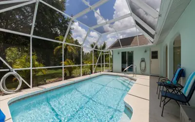 Quiet Deep Creek 3 Bedroom Private Pool Home