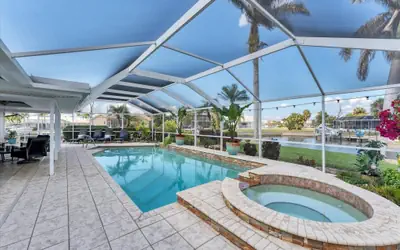 Punta Gorda Isles 5-Bedroom Private Pool+Spa Home on Canal