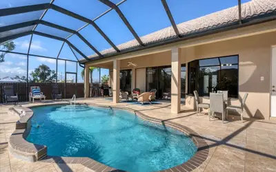 Cape Coral 4 Bedroom Private Pool Home