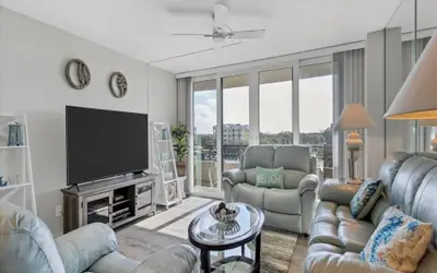 Anchorage Resort 2 Bedroom Condo 6th Flr, Beach Access, Pool