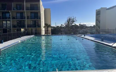 Condo Across the street from beach with Amenities