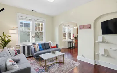 DC Area Bungalow Near Shops and Dining