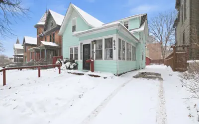 The Mint Manor | Cozy 4br Near Downtown St Paul