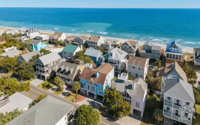 Santorelli's Seaside Serenity