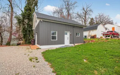 Downtown Modern Arts District Loft with Boat Parking