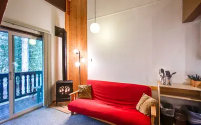 56SLL - Fireplace - Inexpensive - Kitchenette - Sleeps 4