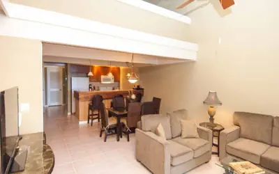 Kahana Outrigger #4B2