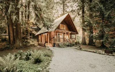 17MBR - Log Cabin - BBQ - Pets Ok - WiFi - Sleeps 6