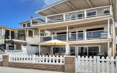 1005 E. Balboa | Gorgeous Oceanfront w/ HUGE patio