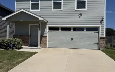 4beds/2.5baths |18 mins away from Dallas Love Field Airport